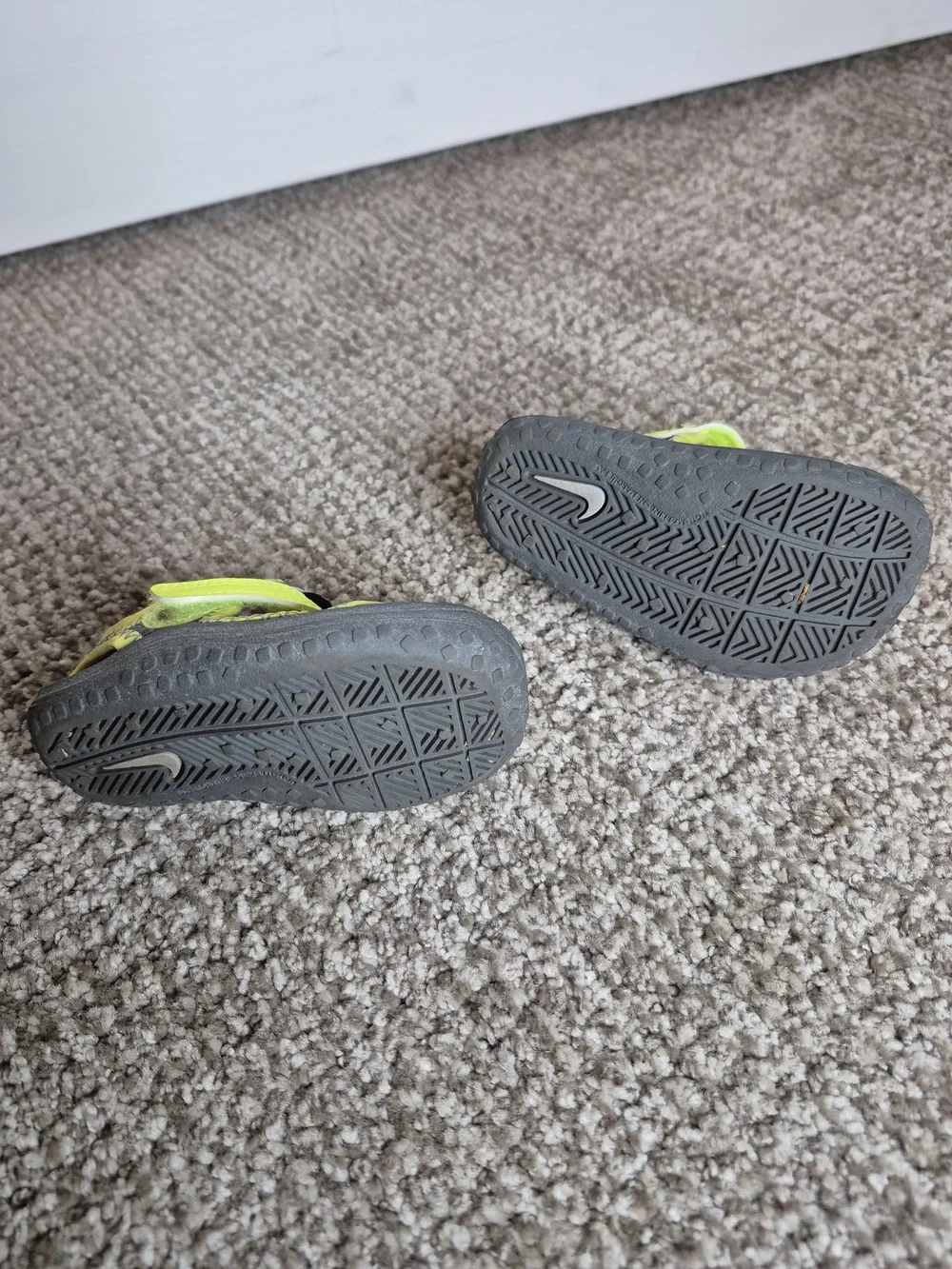 Nike Kids Grey and Neon Yellow Closed-Toe Sandals